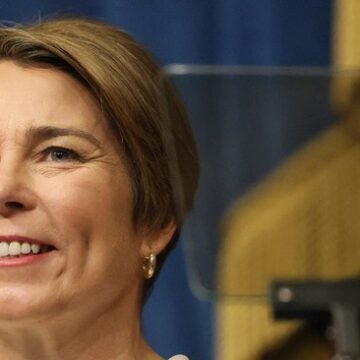 Massachusetts Governor Sends Officials to the Border to Let Immigrants Know 'Our Shelters Are Full' Massachusetts Governor Sends Officials to the Border to Let Immigrants Know ‘Our Shelters Are Full’