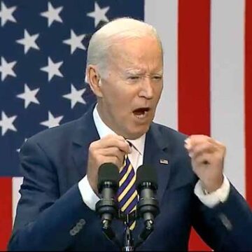 Biden Berated a Dem Rep (and His Bronze Star) for Not Convincing Voters He’s Been a Great President