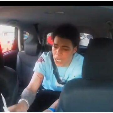 ‘I’m Bleeding, Drive Fast!’: Viral Video Shows Terrifying Moments a Taxi Driver First Freezes In Fear Then Saves Man’s Life from Others Trying to Stab Him to Death