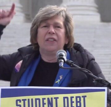 Randi Weingarten FALLS Flat on Her Face Trying to Show Her Support for Biden-Harris Campaign Randi Weingarten FALLS Flat on Her Face Trying to Show Her Support for Biden-Harris Campaign