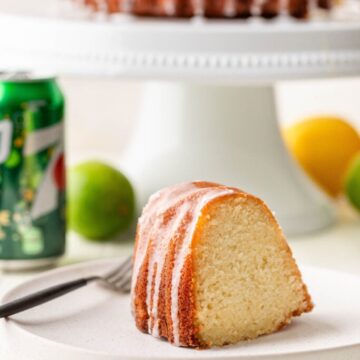 7 Up Cake (Pound Cake Recipe) 7 Up Cake (Pound Cake Recipe)