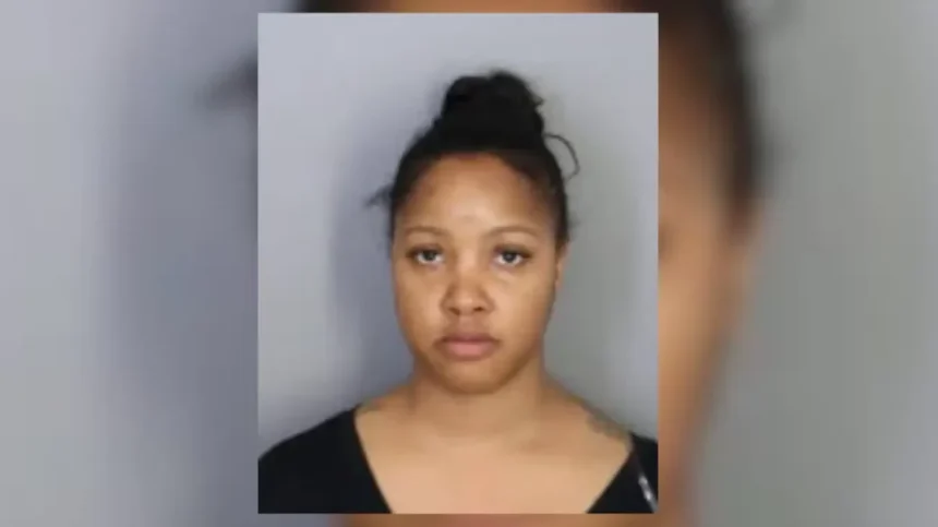 ‘B****, You Not Going Nowhere’: Hairstylist Arrested After Allegedly Locking Client Inside Store, Using Scissors to Threaten Her to Pay Extra $50 on Top of $460 Appointment ‘B****, You Not Going Nowhere’: Hairstylist Arrested After Allegedly Locking Client Inside Store, Using Scissors to Threaten Her to Pay Extra $50 on Top of $460 Appointment