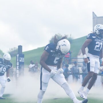 Memories of loved ones lost to gun violence motivate Jackson State player Irv Mulligan Memories of loved ones lost to gun violence motivate Jackson State player Irv Mulligan