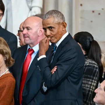 ‘Divisiveness … Trump Created”: MAGA Shows Lack of Decorum at Donald Trump’s Inauguration, Viciously Booing Barack Obama and Clintons as Michelle’s Absence Is Applauded ‘Divisiveness … Trump Created”: MAGA Shows Lack of Decorum at Donald Trump’s Inauguration, Viciously Booing Barack Obama and Clintons as Michelle’s Absence Is Applauded