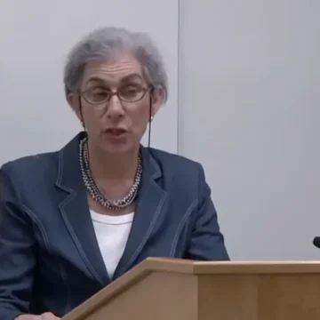 ‘Double Standard’: Racist Penn Law Professor Who Was Suspended After Saying America Would be ‘Better Off’ with Fewer Nonwhites Sues University, Claims She Was Targeted for Being White ‘Double Standard’: Racist Penn Law Professor Who Was Suspended After Saying America Would be ‘Better Off’ with Fewer Nonwhites Sues University, Claims She Was Targeted for Being White