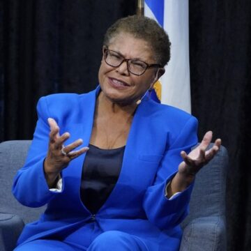 Trump Highlights the Incompetence of Mayor Karen Bass During LA Wildfire Roundtable