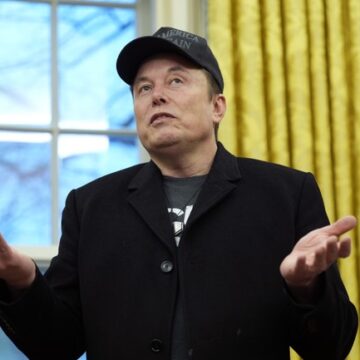 Elon Musk Calls Out Zelensky and Community Note Manipulation