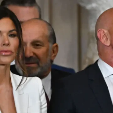 ‘She Not Fooling Anyone’: Jeff Bezos’ Fiancée Lauren Sánchez Told to Back Off After Sharing Video Slamming Donald Trump’s DEI Plane Crash Comments ‘She Not Fooling Anyone’: Jeff Bezos’ Fiancée Lauren Sánchez Told to Back Off After Sharing Video Slamming Donald Trump’s DEI Plane Crash Comments