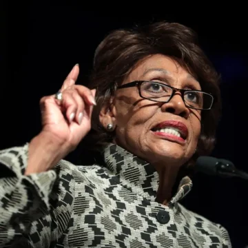 MAGA Accuses Maxine Waters of ‘Baseless Fear-Mongering After Expressing Concern That Donald Trump Is on the Edge of Creating a Civil War’ MAGA Accuses Maxine Waters of ‘Baseless Fear-Mongering After Expressing Concern That Donald Trump Is on the Edge of Creating a Civil War’