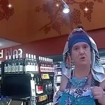 ‘You Can’t Go Believing a Black Person Over a White Person!’: White Woman’s Unhinged Meltdown In Kroger Leads to Arrest After Racist Confrontation with Black Cop ‘You Can’t Go Believing a Black Person Over a White Person!’: White Woman’s Unhinged Meltdown In Kroger Leads to Arrest After Racist Confrontation with Black Cop