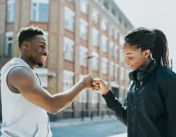 8 tiny moments that strengthen intimacy in relationships 8 tiny moments that strengthen intimacy in relationships