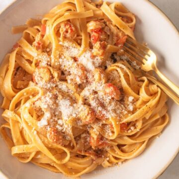 Crawfish Fettuccine Recipe with Cajun Alfredo Sauce