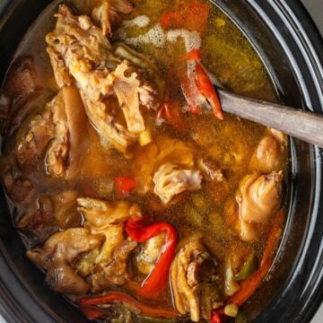 How to Cook Pigs Feet (Southern Soul Food Recipe)