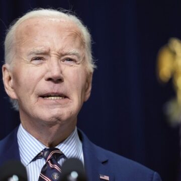 Alex Thompson Says the White House Was 'Propping Up the Best Version' of Two Bidens Alex Thompson Says the White House Was ‘Propping Up the Best Version’ of Two Bidens