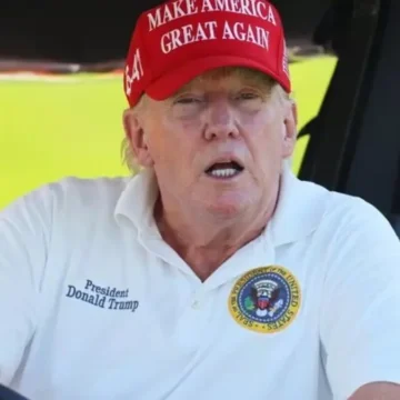 ‘One of the Dumbest Moments In American History’: Trump Viciously Mocked After He Struggles to Define the Declaration of Independence As His Presidential Cluelessness Hits New Low