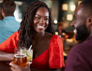 Top first date turn-offs that kill the spark