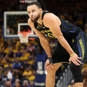 Warriors’ Steph Curry Out At Least One Week