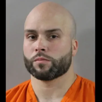 ‘This Ain’t a Blue State Free-for-all’: Chicago Cop Arrested After Allegedly Attacking Security Guard, Using a Racial Slur at Florida Resort