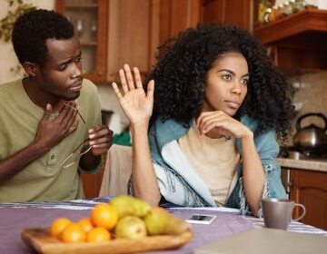 What manipulative partners do when they apologize