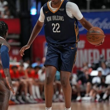 Baby Joker? Derik Queen has tools to be next great playmaking big man