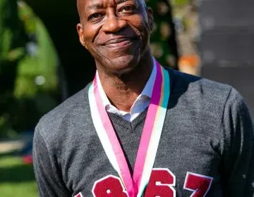 Dr. Edwin Moses shares “13 Steps” to greatness