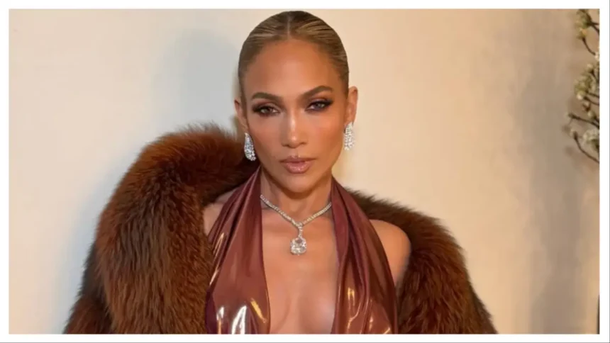 ‘Move on, Ben Did’: Jennifer Lopez’s Steamy Onstage Bedroom Confession Has Fans Cringing and Convinced She’s Still Hung Up on Ben Affleck