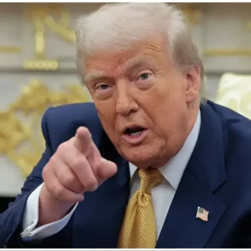 ‘He Patted His Hand Like a Little Boy’: Donald Trump’s Power Play Handshake with Putin Backfires as Fans Zoom In on Trump’s Body Language