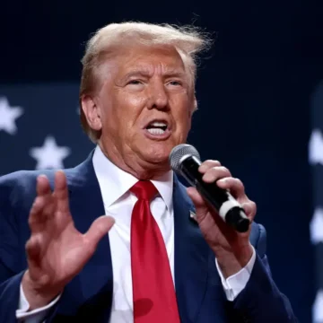‘This Is So Unbelievable’: Donald Trump’s Explosive Reaction to Bright Lights Leaves Folks Shocked and Speechless