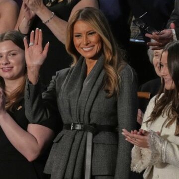 Vanity Fair Snowflakes Melt DOWN: Melania Cover Triggers Tantrum – Door, Meet Arse on Your Way Out