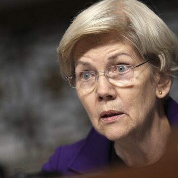 Heap-BIG Mic DROP! Elizabeth Warren Gets WAY More Than She Asks for Going After RFK Jr. and DAMN (Watch)