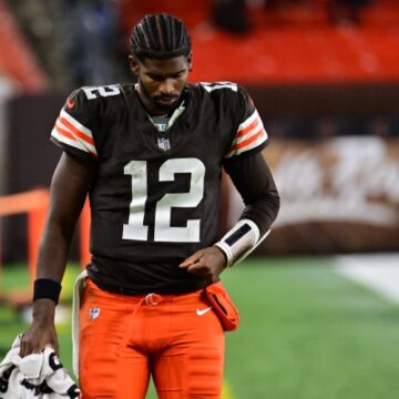 Browns’ Shedeur Sanders has all eyes on him. Doug Williams knows