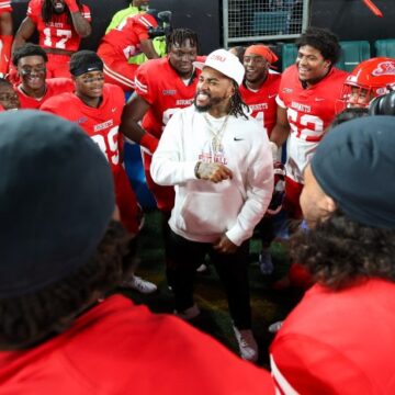 Delaware State head coach DeSean Jackson a shot of adrenaline for school, MEAC