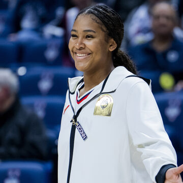 NCAAW Basketball HOF Showcase: No. 1 UConn v. No. 6 Michigan (PREVIEW)
