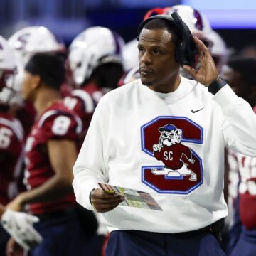 Florida A&M needs a head football coach. Here are 5 candidates who should get a call.