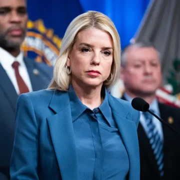 ‘Should Be Disbarred!’: Democrats Go Scorched Earth on Bondi After Reckless Hearing Stunt — Then She Slips and Hands Them Exactly What They Need and It’s About to Blow Back on Her