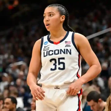 Lauren Betts, Azzi Fudd, Olivia Miles Lead 2026 WNBA Draft Attendees!