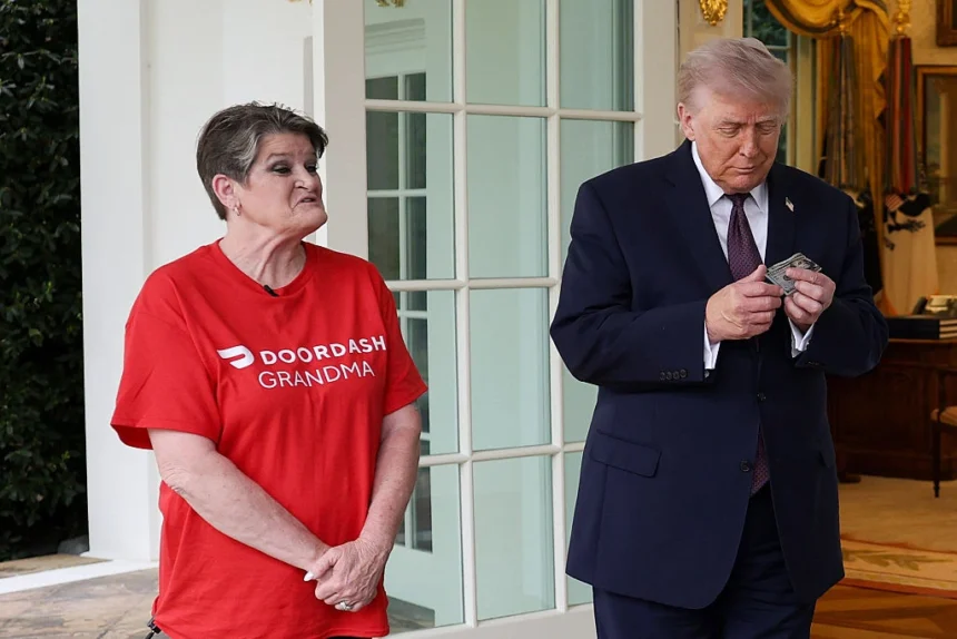 ‘They. Lie. For. A. Living.’: DoorDash PR ‘Crashes Out’ Online as Trump Turns Delivery Into a Staged Stunt — and Leaves Them to Take the Hit