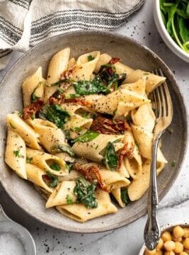 Hummus Pasta