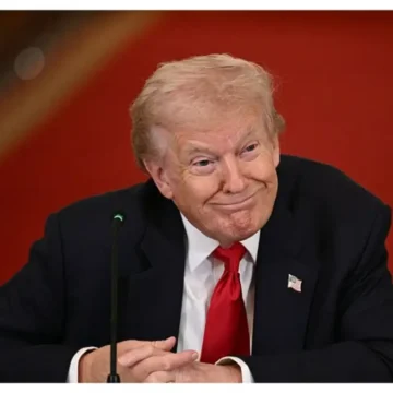 ‘Jeez…It Grew’: Trump Tried to Shame a Struggling Athlete But Eagle-Eyed Fans Caught What Nobody Was Supposed to See the Moment He Started Grunting ‘Jeez…It Grew’: Trump Tried to Shame a Struggling Athlete But Eagle-Eyed Fans Caught What Nobody Was Supposed to See the Moment He Started Grunting