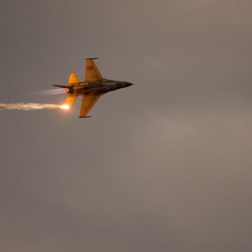 Miracle Ejection: Two Navy Fighter Jets Collide and Explode Over Idaho Airshow Miracle Ejection: Two Navy Fighter Jets Collide and Explode Over Idaho Airshow