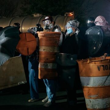 Rioters Dismantle the ‘First Amendment Barriers’ Set Up by New Jersey State Police
