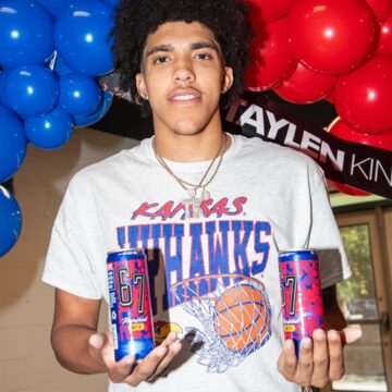 Taylen Kinney Is Mr. 6-7