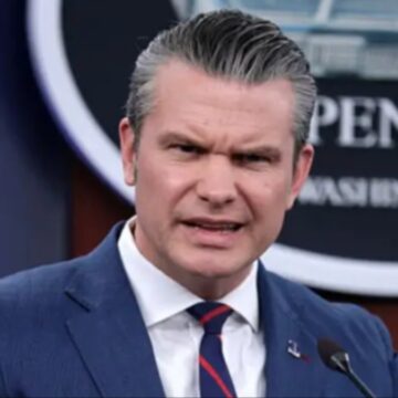 ‘Cringe’: Hegseth Was Convinced He Was Delivering a Savage Mic-Drop Moment — Instead He Got Stuck in a Bizarre Word Loop and Exploded at a Reporter ‘Cringe’: Hegseth Was Convinced He Was Delivering a Savage Mic-Drop Moment — Instead He Got Stuck in a Bizarre Word Loop and Exploded at a Reporter