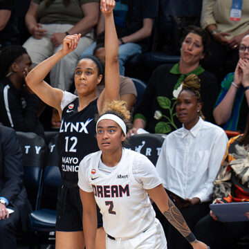 Nia Coffey Building on Career Year for Lynx Nia Coffey Building on Career Year for Lynx