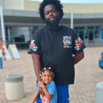 ‘They’re Trying to Hide That’: Fiancée of Fourth USPS Worker Who Died at Georgia Facility Says Fifth Worker Had to be Rushed to Hospital ‘They’re Trying to Hide That’: Fiancée of Fourth USPS Worker Who Died at Georgia Facility Says Fifth Worker Had to be Rushed to Hospital