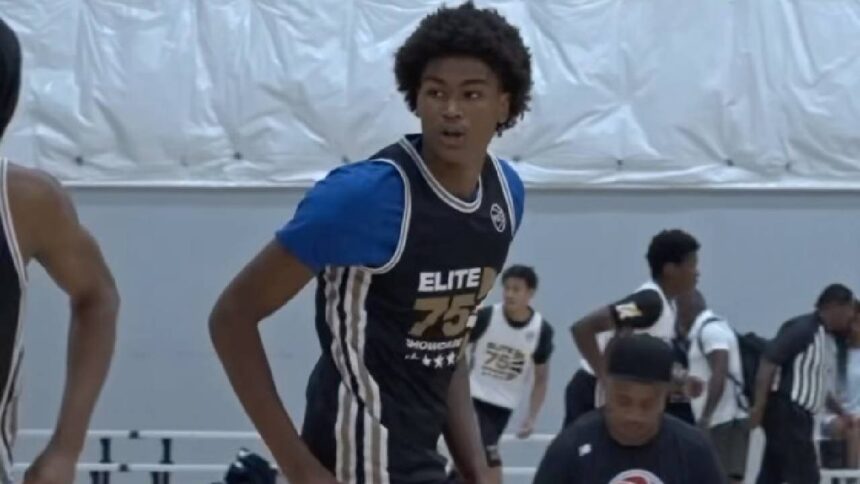 New Balance P32 Elite 75: Junior Standouts