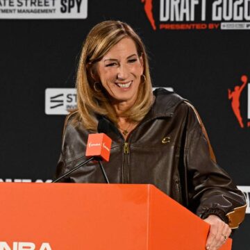 Cathy Engelbert Exits WNBA: What's Next and 3 Possible Replacements Cathy Engelbert Exits WNBA: What’s Next and 3 Possible Replacements