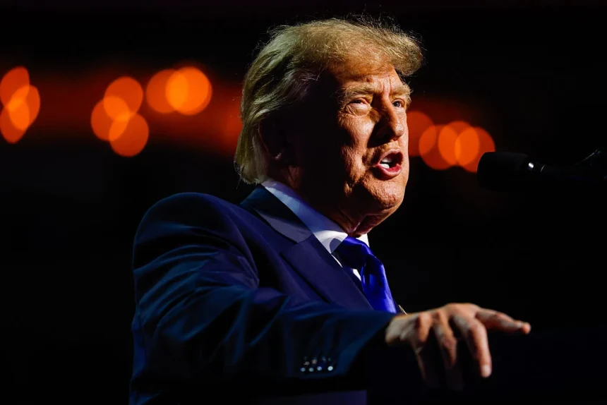 ‘Are You Kidding’: Trump Loses It Mid-Speech, Derails His Own Event With a Bizarre Onstage Outburst Nobody Saw Coming ‘Are You Kidding’: Trump Loses It Mid-Speech, Derails His Own Event With a Bizarre Onstage Outburst Nobody Saw Coming