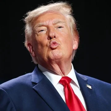 ‘Yikes!’: Trump Insults His MAGA Base to Their Faces, Then Trips Over His Own Boast Trying to Make Himself Sound Brilliant ‘Yikes!’: Trump Insults His MAGA Base to Their Faces, Then Trips Over His Own Boast Trying to Make Himself Sound Brilliant